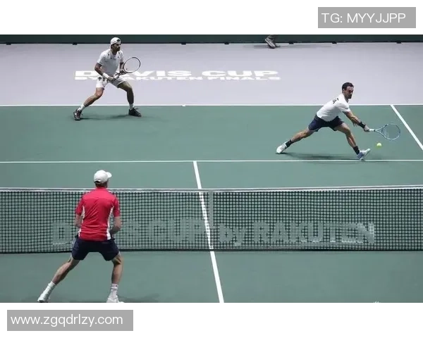 深圳网球队快攻战术分析及其在比赛中的成败得失探讨